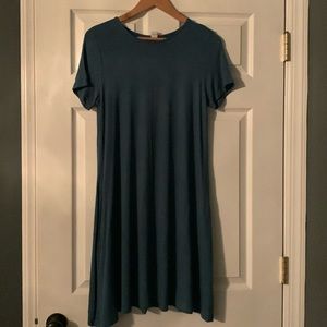 Old navy womens short sleeve swing dress.